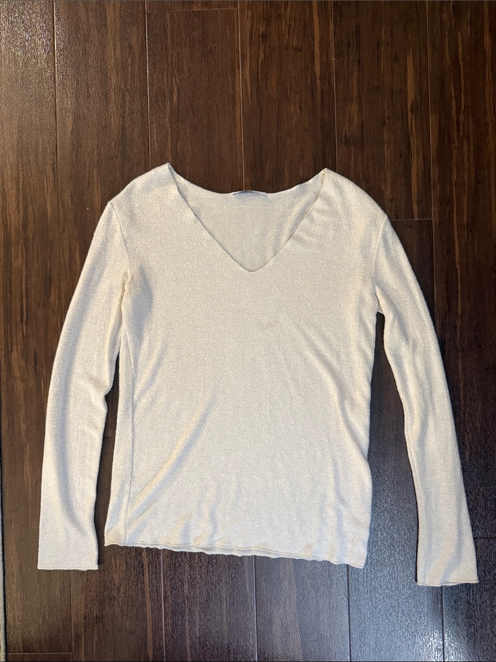 Zara Cream V-Neck Long Sleeve Top
